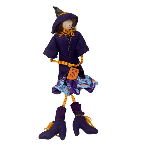Halloween Witch Shelf Sitter Doll Purple Coat Boots & Socks Trick-or-Treat Bag - Picture 3 of 7